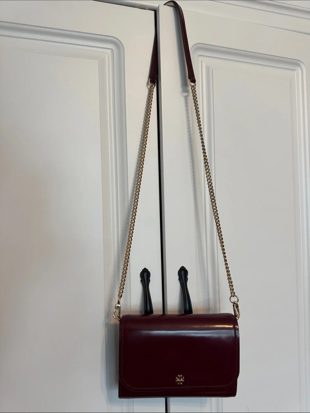 Tory Burch Emerson Patent Chain Wallet Crossbody Bag - Picture 12 of 12